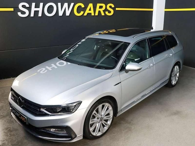 Usado VW Passat R-line 150 CV (110 kW) 2022 Gris Familiar