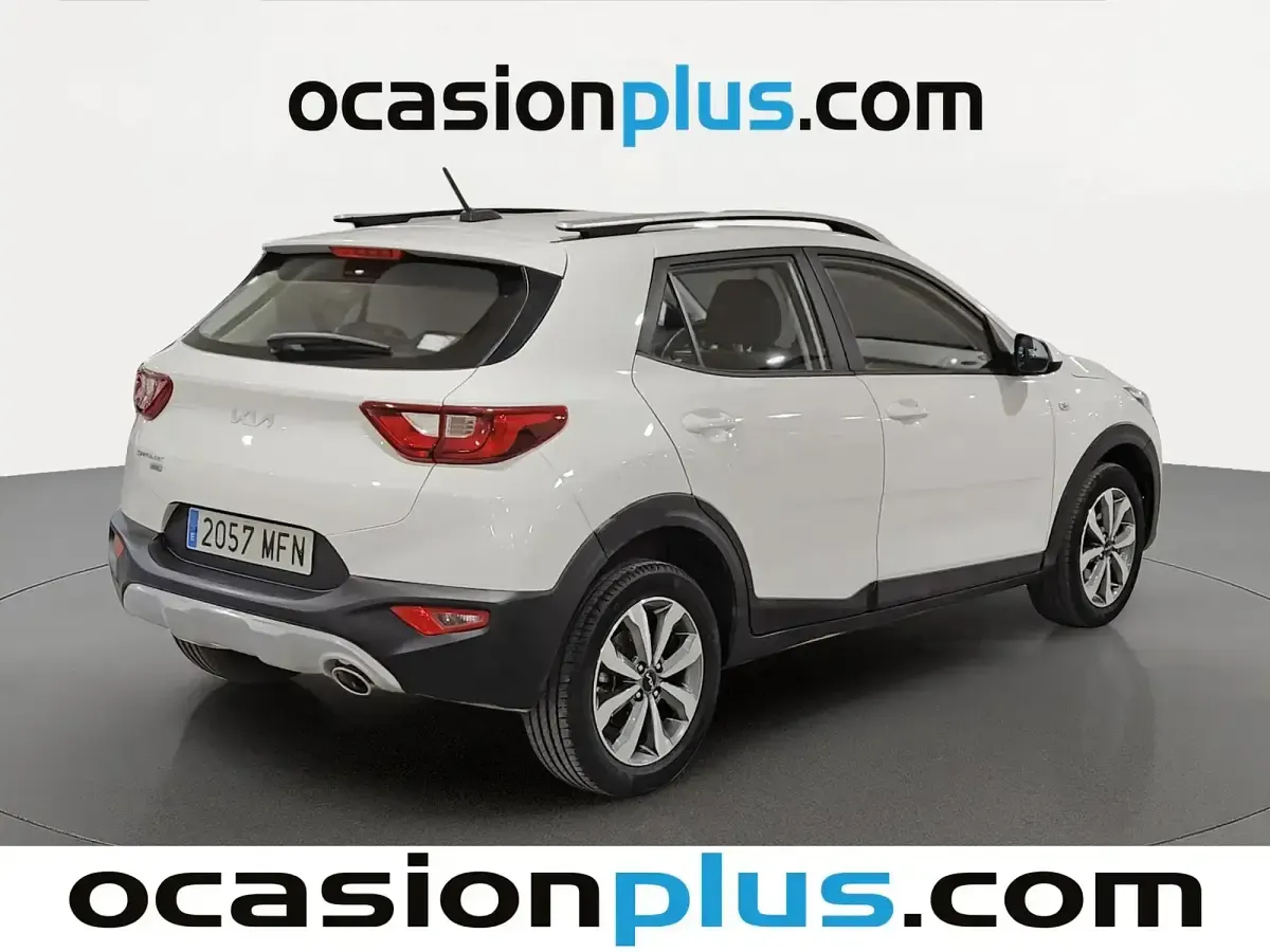 Usado Kia Stonic 100 CV (73 kW) 2023 Blanco SUV