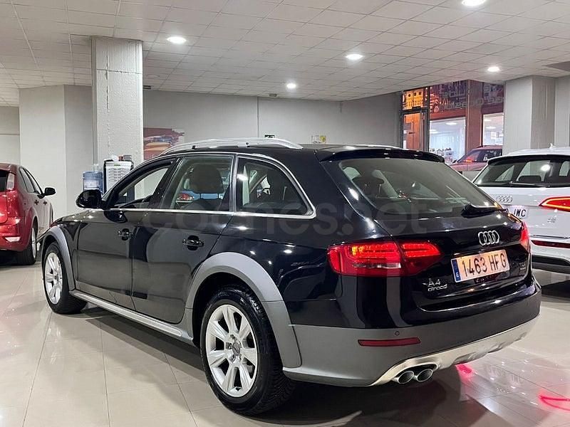 Usado Audi A4 Allroad 170 CV (125 kW) 2011 Negro Familiar