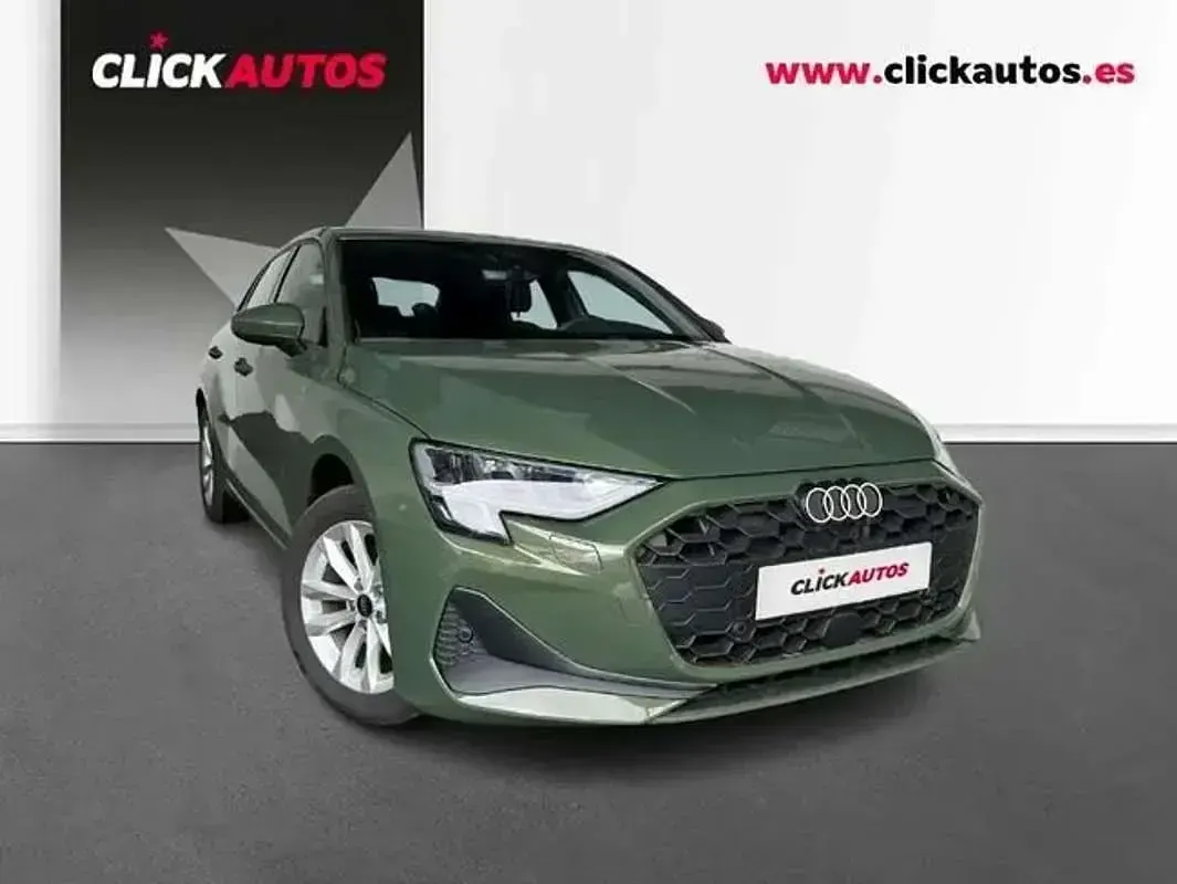 Używany Audi A3 116 KM (85 kW) 2025 Zielony Sedan/Limuzyna