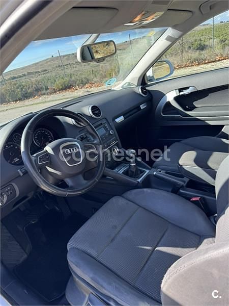 Usado Audi A3 Ambiente 125 CV (91 kW) 2010 Blanco Berlina