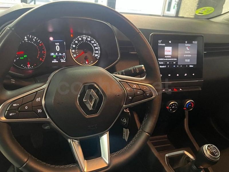 Begagnad Renault Clio V Intens 90 HK (66 kW) 2021 Blå Sedan