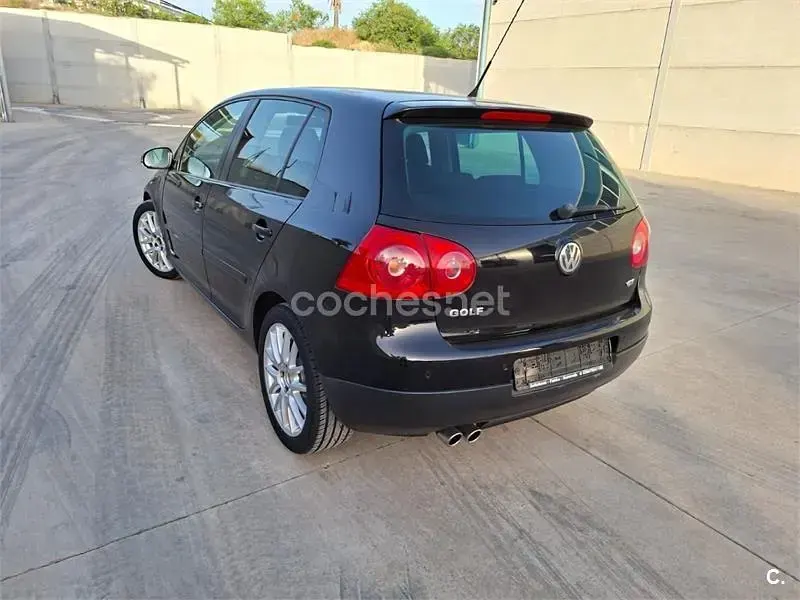 Usado VW Golf V GT 170 CV (125 kW) 2007 Negro Berlina