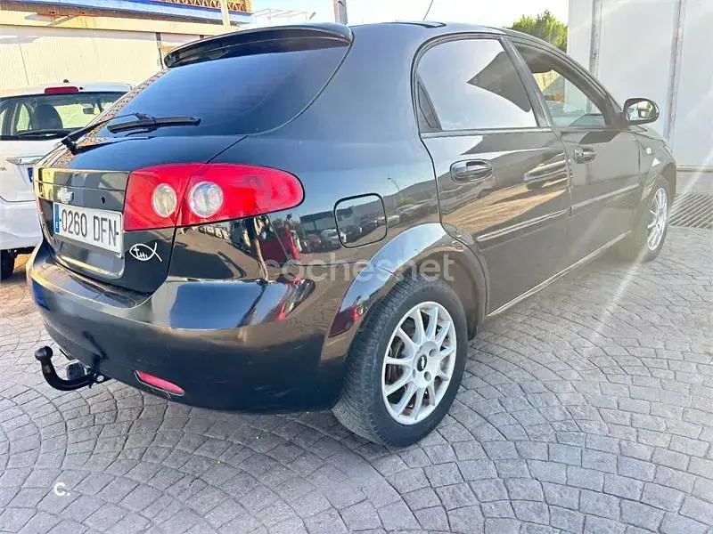 Usado Chevrolet Lacetti CDX 109 CV (80 kW) 2005 Negro Berlina
