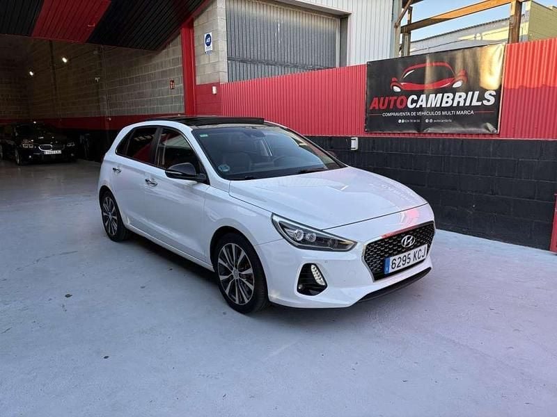 Blanco Usado 2017 Hyundai i30 Style Utilitario | 11.990 € - Imagen 1/4