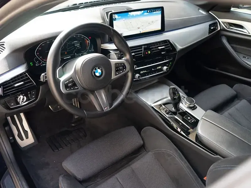 Usado BMW 520 Sport Line 190 CV (139 kW) 2021 Negro Familiar