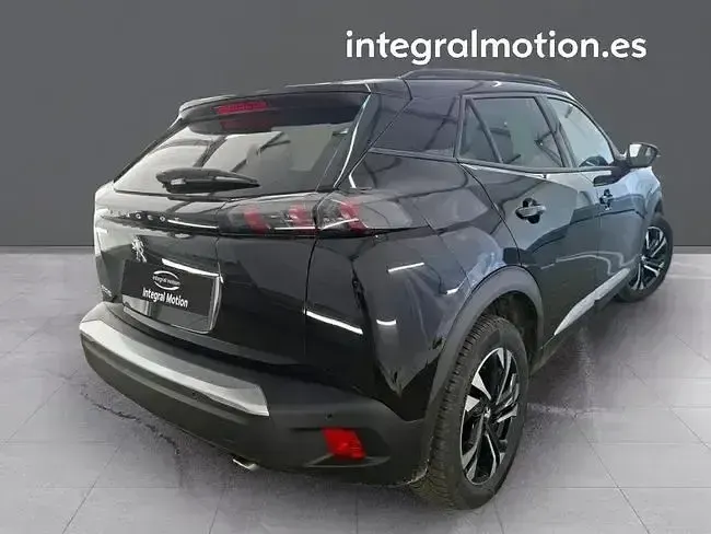 Usado Peugeot 2008 Allure 130 CV (95 kW) 2022 Negro SUV
