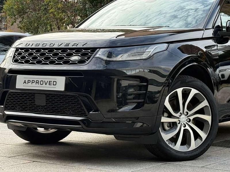 Käytetty Land Rover Discovery Sport SE Dynamic 309 HP (227 kW) 2025 Musta Katumaasturi