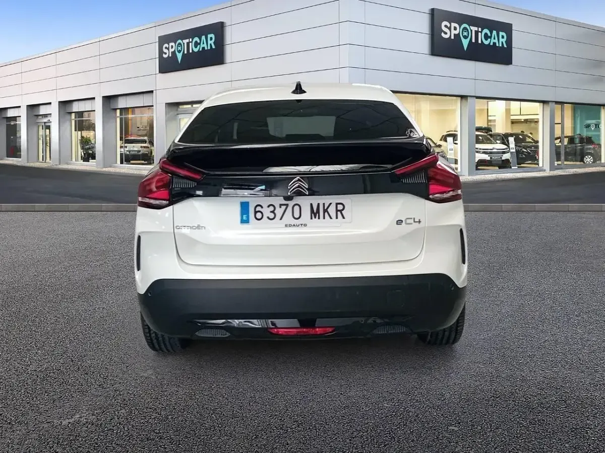 Usado Citroën e-C4 100 kW (136 CV) 2023 Blanco Berlina