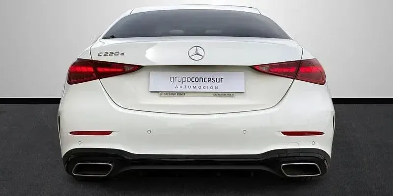 Usado Mercedes C220 194 CV (142 kW) 2023 Blanco Coupe