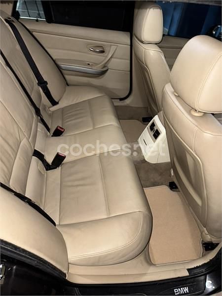 Usado BMW 320 150 CV (110 kW) 2006 Gris / plata Familiar