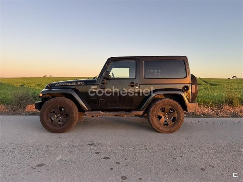 Usado Jeep Wrangler Sahara 200 CV (147 kW) 2011 Negro SUV