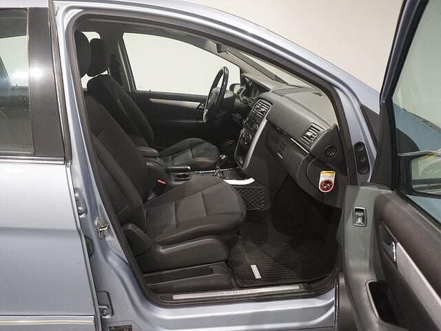 Usado Mercedes B180 109 CV (80 kW) 2006 Gris Monovolumen