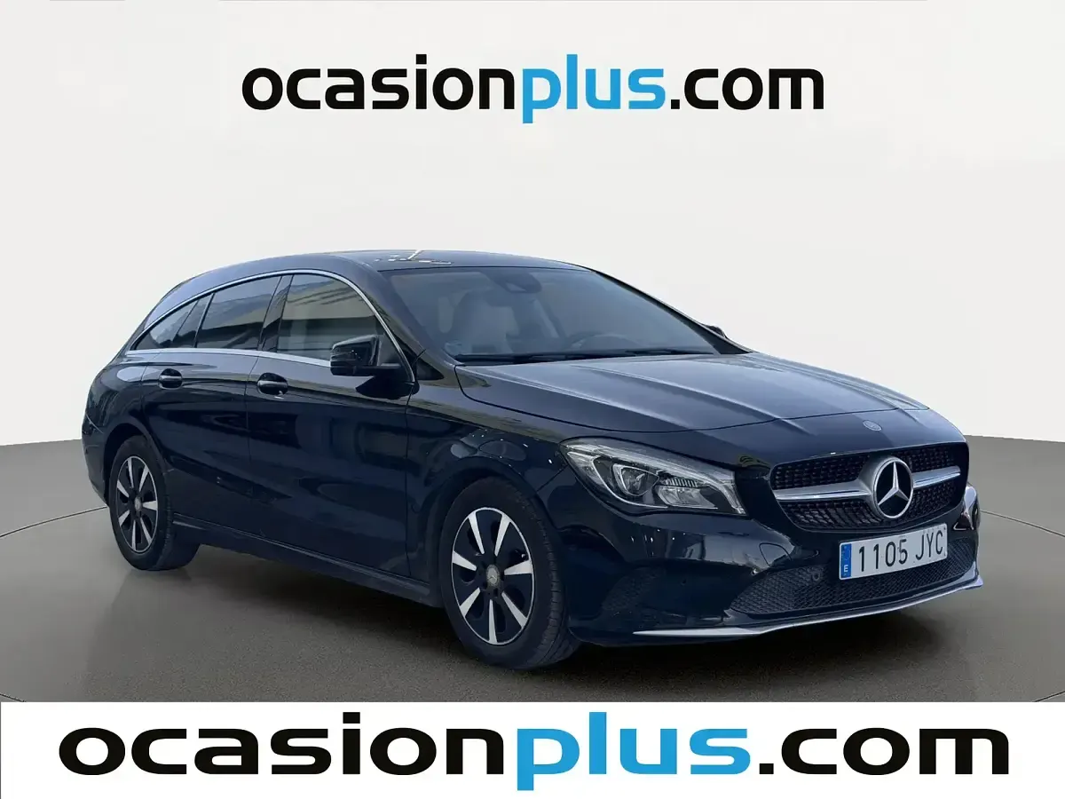 Käytetty Mercedes CLA180 122 HP (89 kW) 2016 Musta Sedan
