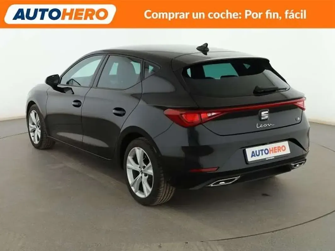 Usado Seat Leon FR 150 CV (110 kW) 2024 Negro Berlina