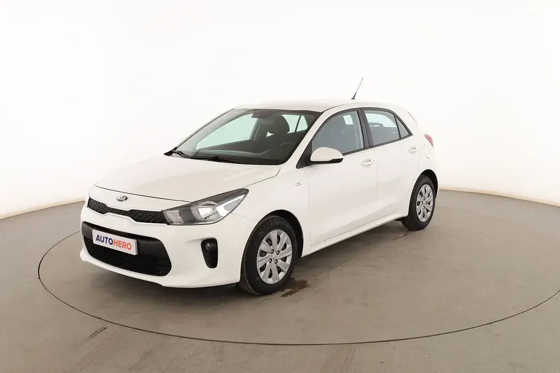 Usado Kia Rio 85 CV (62 kW) 2017 Berlina