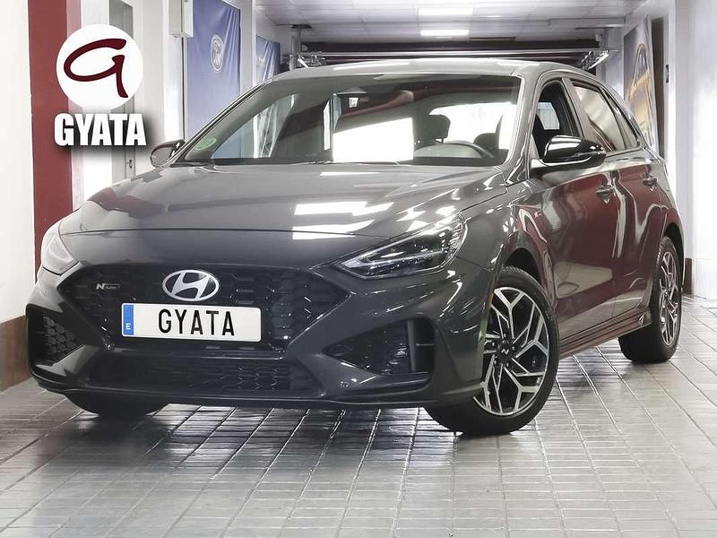 Gris Usado 2025 Hyundai i30 N Line Utilitario | 18.990 € (Buen precio) - Imagen 1/4