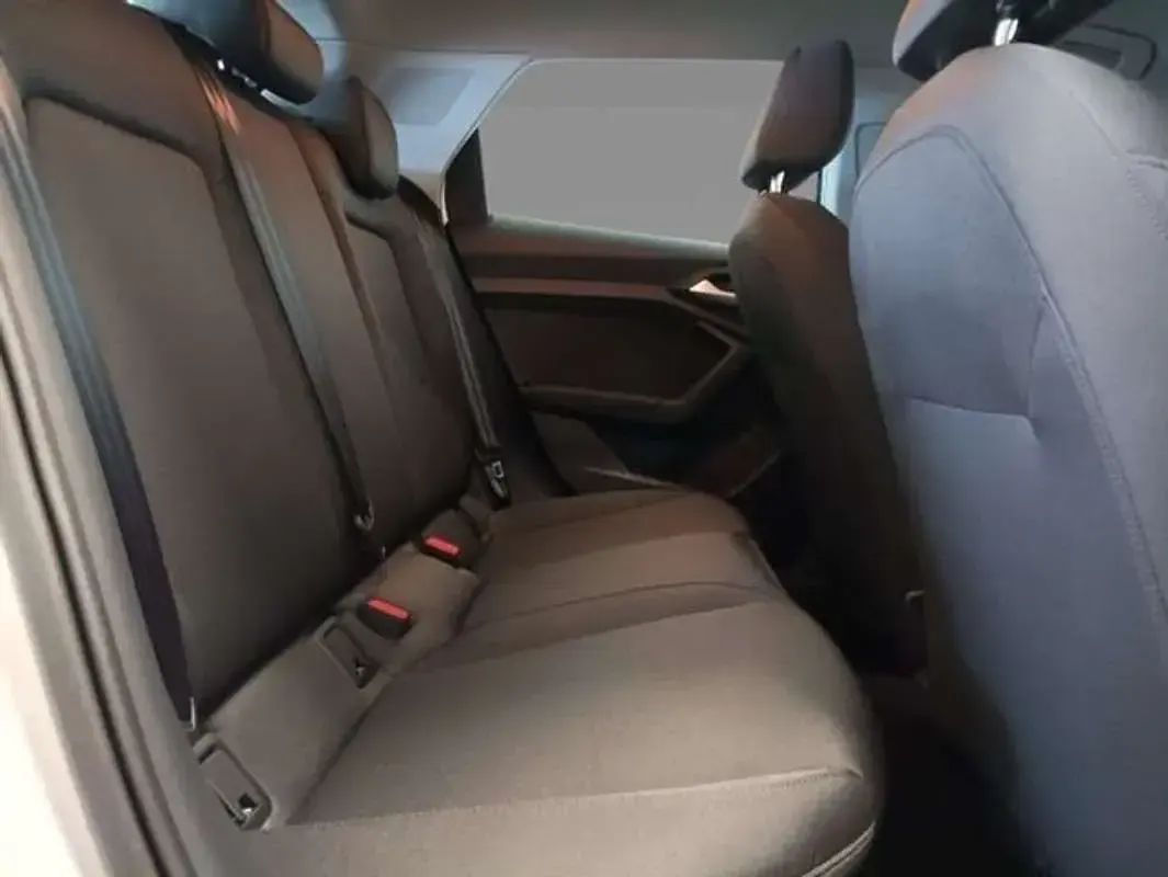 Usado Audi A1 Sportback 95 CV (69 kW) 2023 Blanco Utilitario