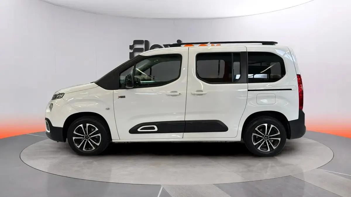 Usado Citroën Berlingo Shine 131 CV (96 kW) 2019 Blanco Monovolumen