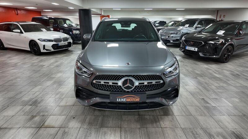 Gris / plata Usado 2021 Mercedes GLA250 SUV | 35.990 € (Precio justo) - Imagen 1/4