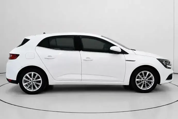 Usado Renault Mégane Zen 110 CV (80 kW) 2017