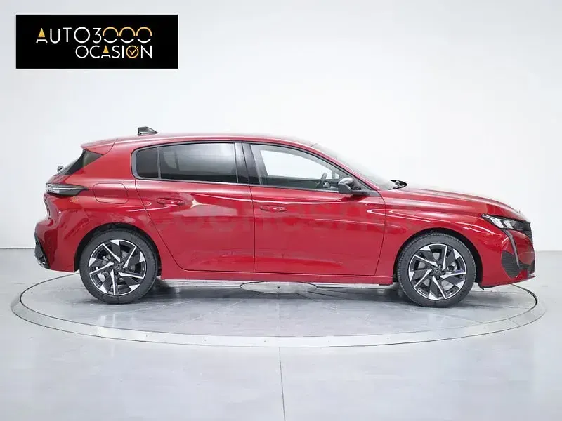 Nuevo Peugeot 308 Allure 130 CV (95 kW) 2026 Rojo Berlina