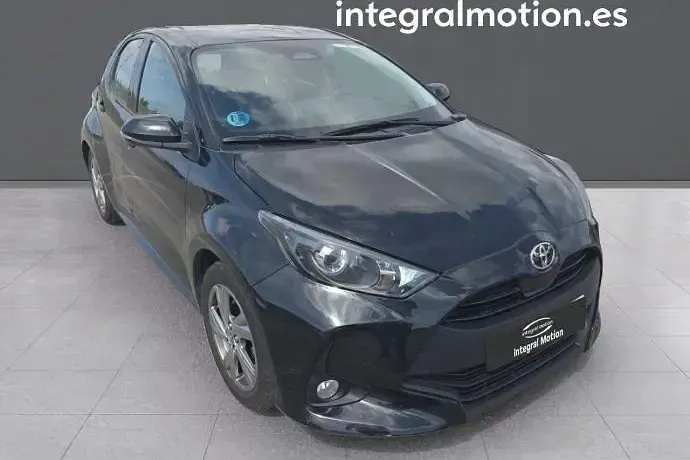 Usado Toyota Yaris Active 115 CV (84 kW) 2025 Utilitario