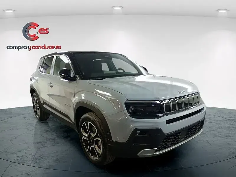 Nuevo Jeep Avenger Summit 110 CV (80 kW) 2026 Gris / plata SUV