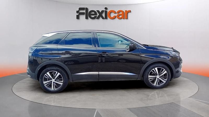 Usado Peugeot 3008 GT 131 CV (96 kW) 2022 Negro Monovolumen