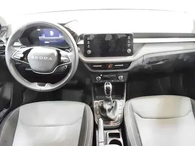 Usado Skoda Fabia Selection 115 CV (84 kW) 2025 Gris Berlina