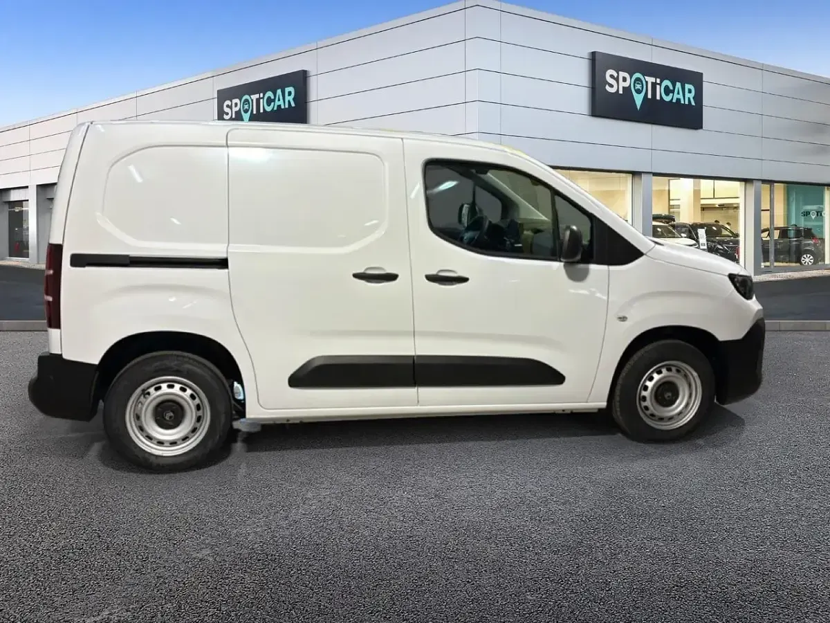 Nuevo Citroën Berlingo 102 CV (75 kW) 2025 Blanco Monovolumen