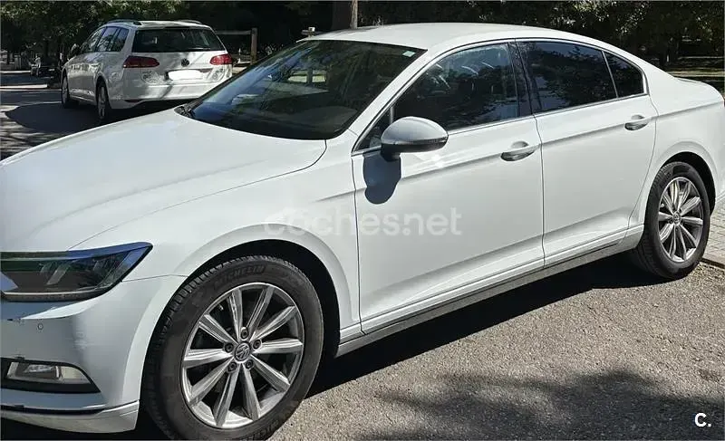 Usado VW Passat Advance 150 CV (110 kW) 2018 Blanco Berlina