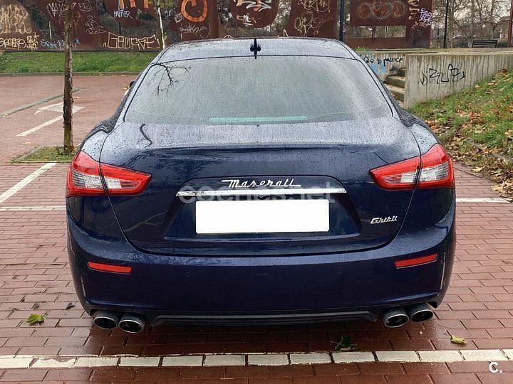 Usado Maserati Ghibli 275 CV (202 kW) 2015 Azul Berlina