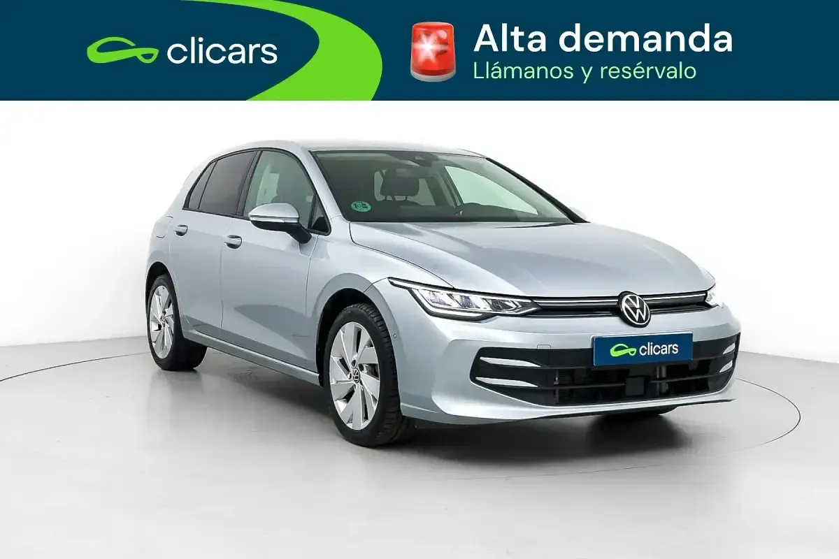 Usado VW Golf VIII 116 CV (85 kW) 2025 Gris Berlina
