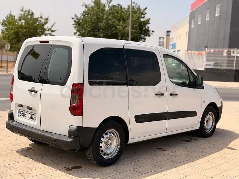 Usado Citroën Berlingo 75 CV (55 kW) 2009 Blanco Monovolumen