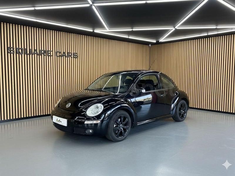 Usado VW New Beetle 150 CV (110 kW) 2006 Negro Utilitario