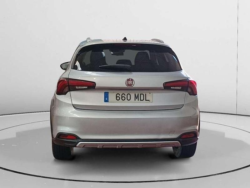 Usado Fiat Tipo Cross 132 CV (97 kW) 2023 Blanco Utilitario