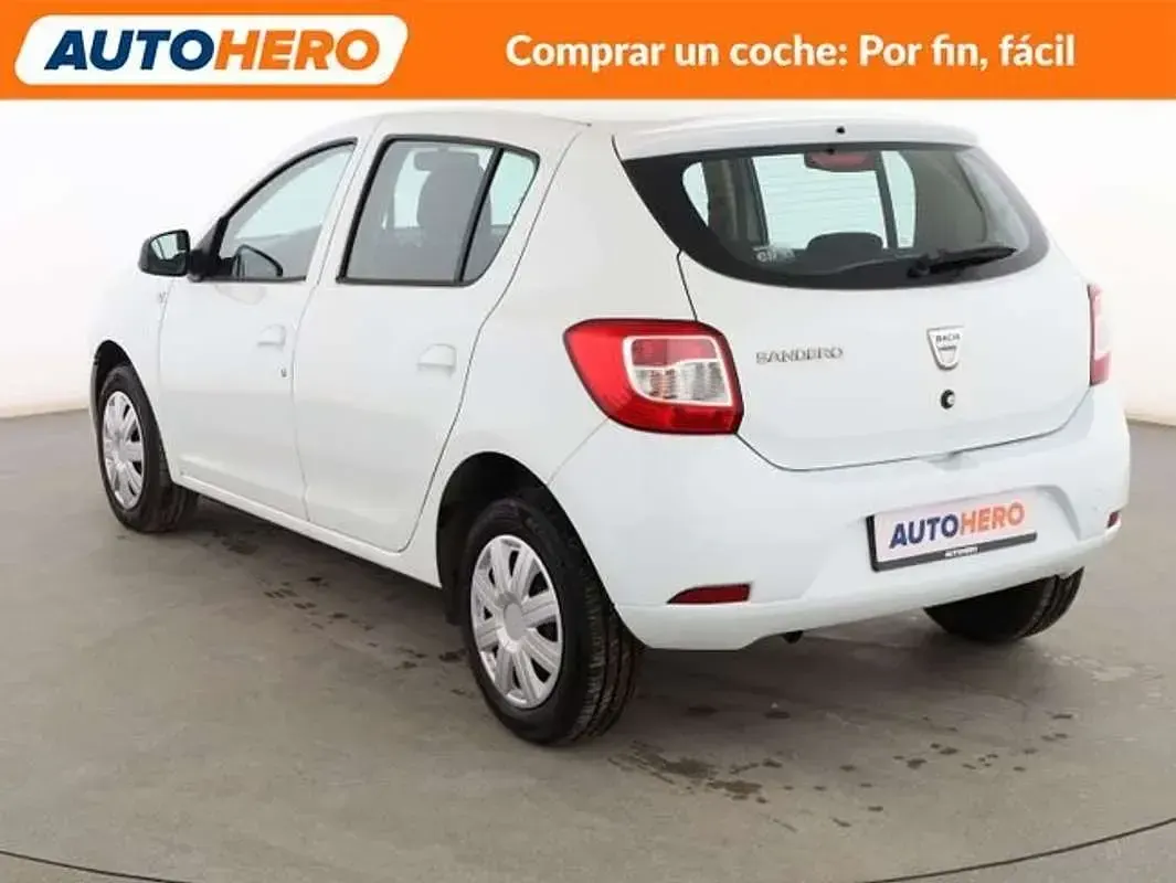 Usado Dacia Sandero Lauréate 90 CV (66 kW) 2016 Blanco Utilitario