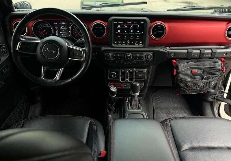 Usado Jeep Wrangler Unlimited Rubicon 268 CV (197 kW) 2020 Gris SUV