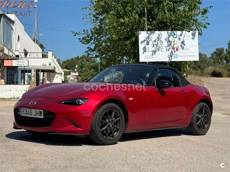 Usado Mazda MX5 Luxury 131 CV (96 kW) 2015 Rojo Descapotable
