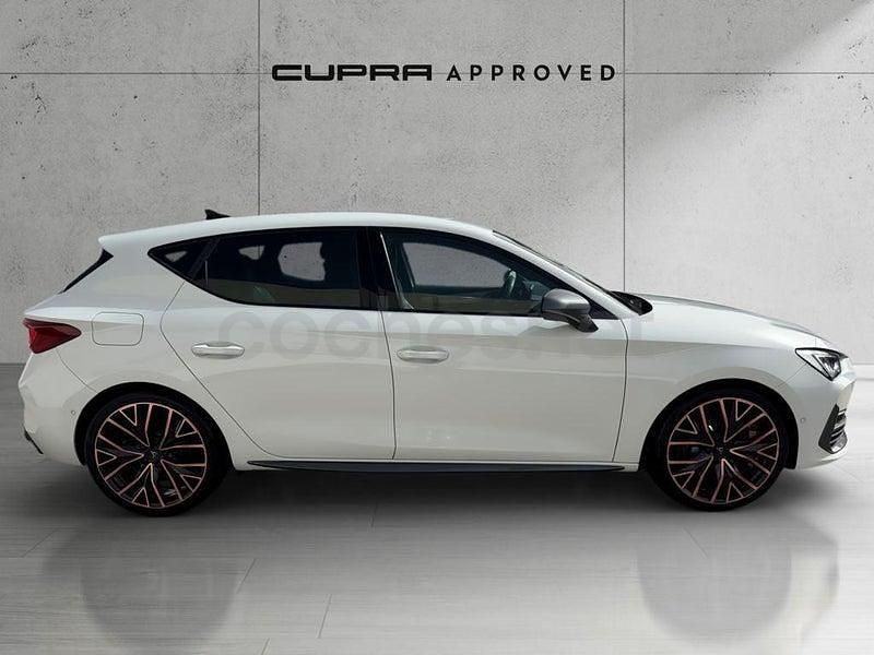 Usado Cupra Leon VZ 300 CV (220 kW) 2024 Blanco Berlina