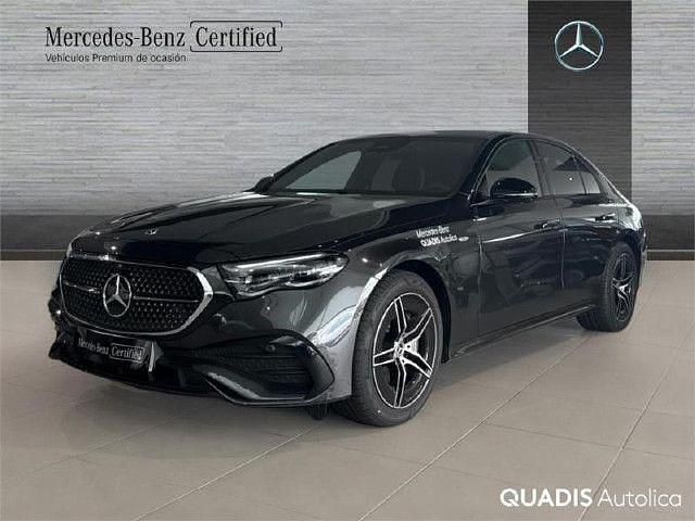 Usado Mercedes E300 AMG line 313 CV (230 kW) 2024 Gris grafito