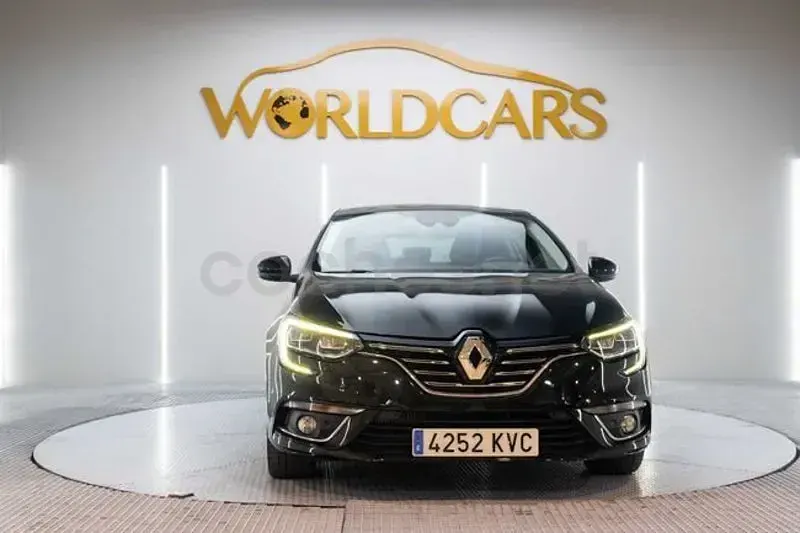 Usado Renault Mégane Zen 140 CV (102 kW) 2019 Negro Berlina