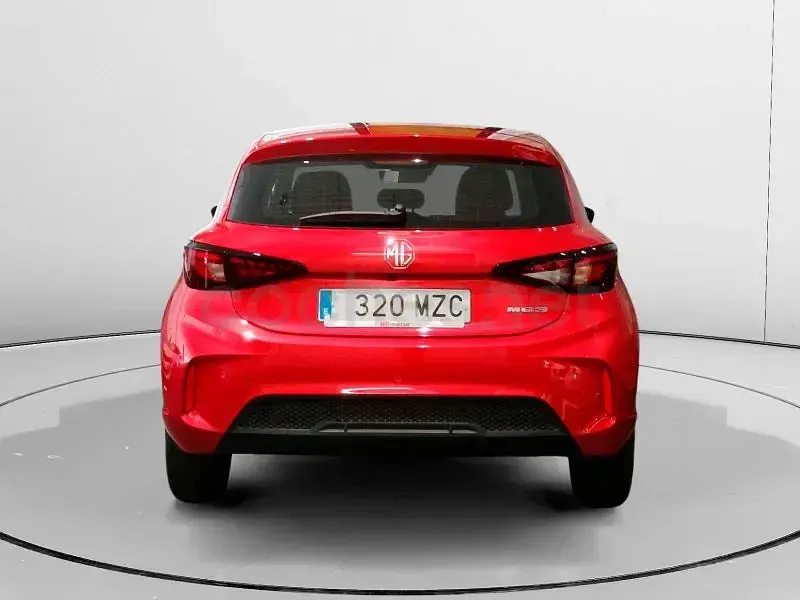 Usado MG MG3 116 CV (85 kW) 2025 Rojo Utilitario