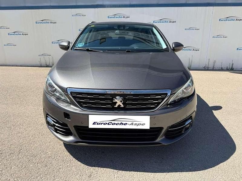 Usado Peugeot 308 SW Allure 129 CV (94 kW) 2020 Gris Familiar