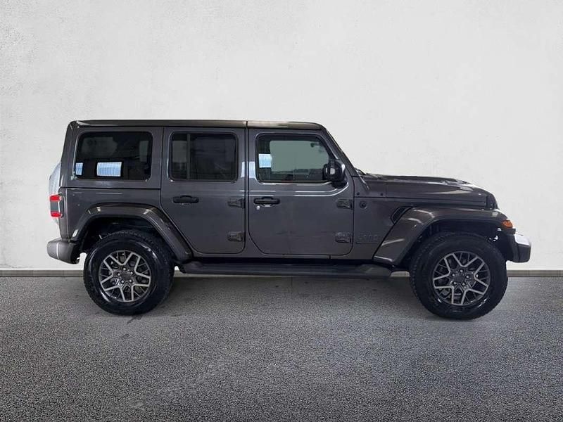 Usado Jeep Wrangler Unlimited Sahara 381 CV (280 kW) 2021 Gris SUV