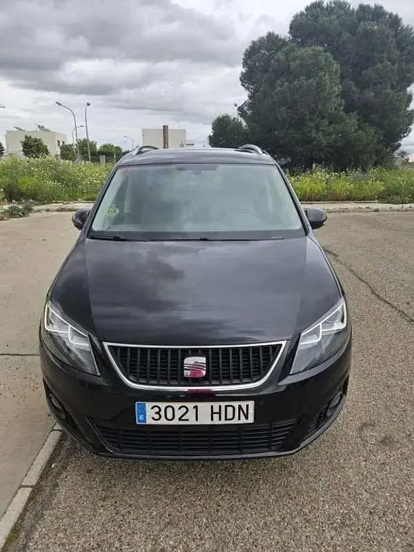 Usado Seat Alhambra Style 140 CV (102 kW) 2011 Negro Monovolumen