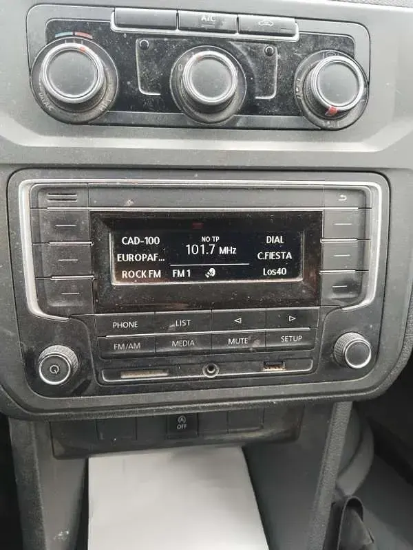Usado VW Caddy Business 75 CV (55 kW) 2019 Blanco Monovolumen