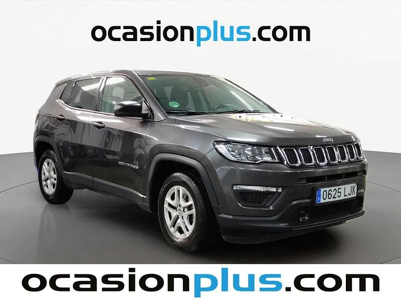 Usado Jeep Compass Sport 120 CV (88 kW) 2020 Gris SUV