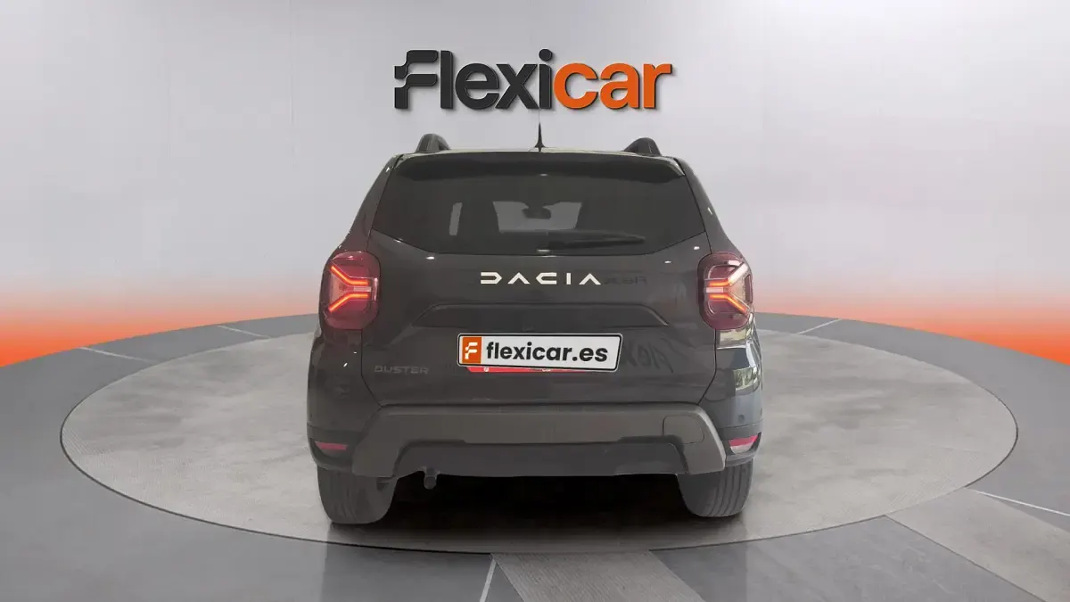 Usado Dacia Duster Expression 131 CV (96 kW) 2023 Gris SUV
